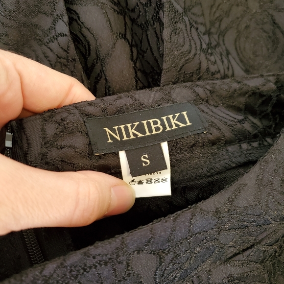 Nikibiki | Black Floral Shimmer Skirt | Size Small - Picture 6 of 9